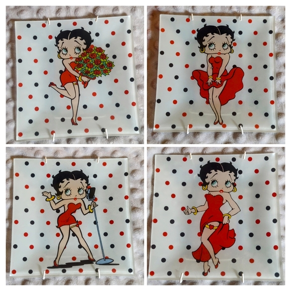 Betty Boop plates decor - Picture 7 of 7